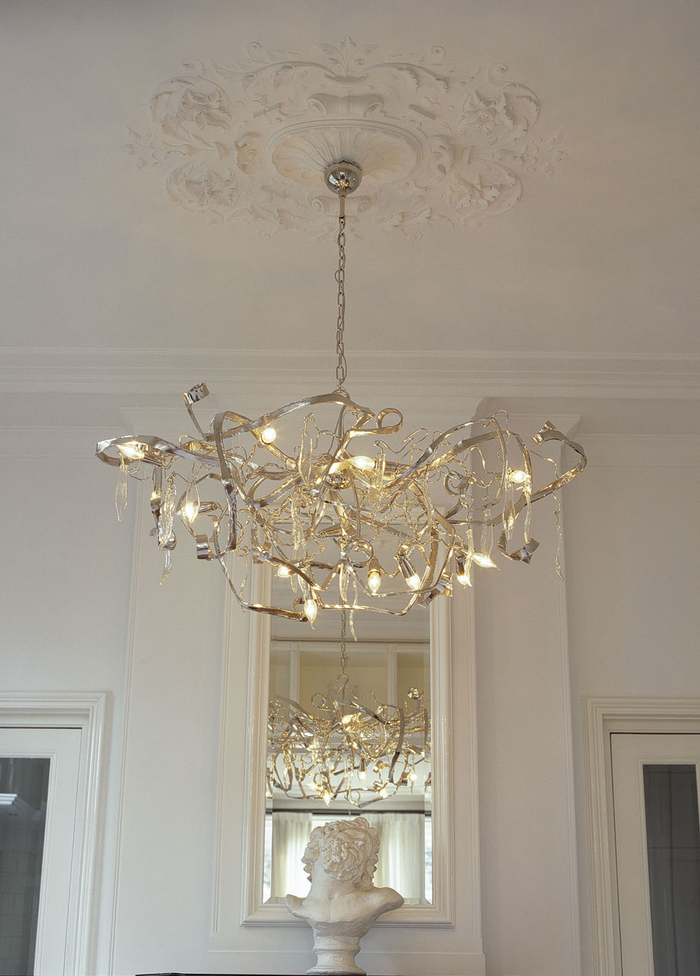 Brand van Egmond Delphinium in interieur