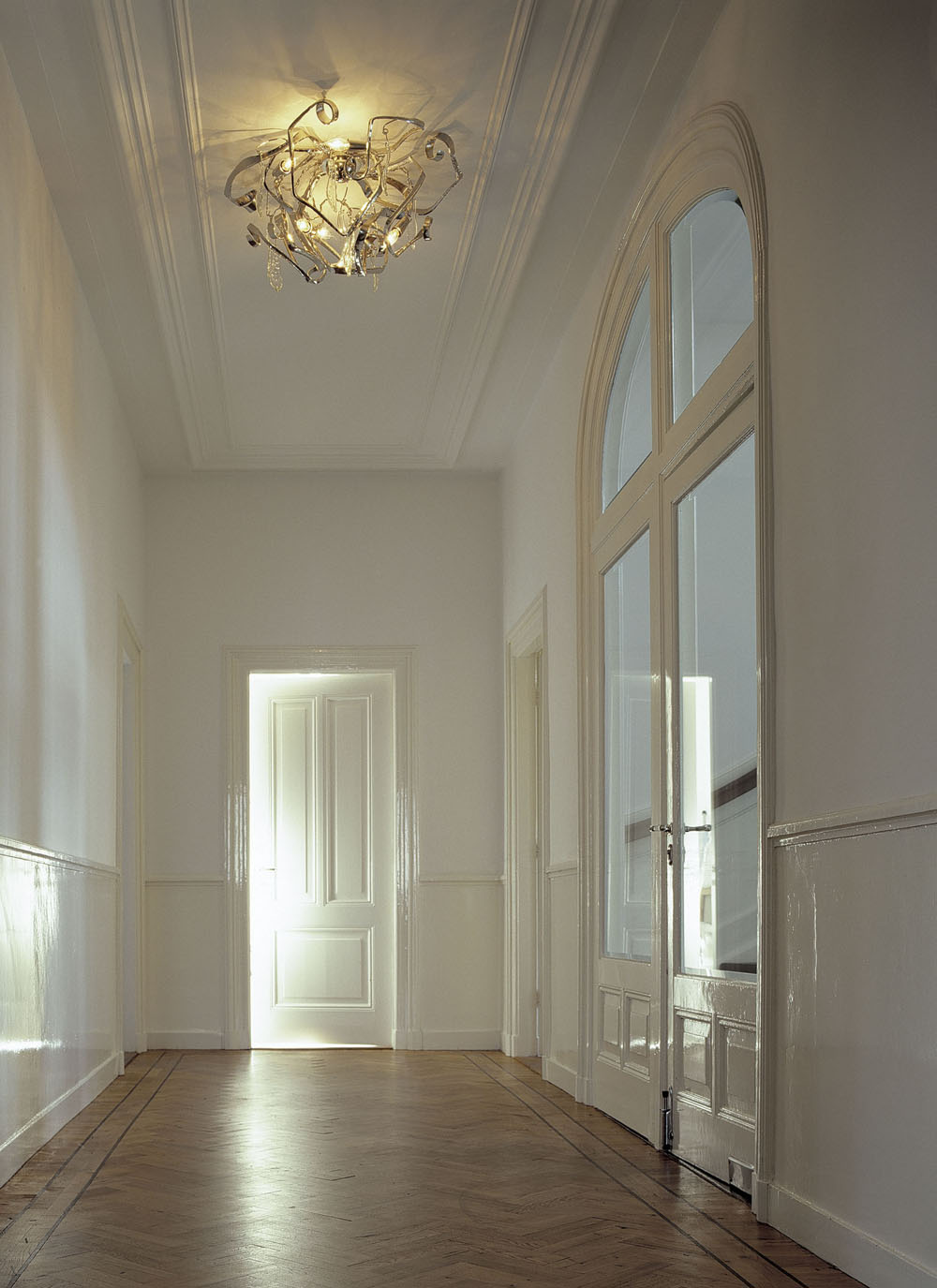 Brand van Egmond Delphinium in interieur