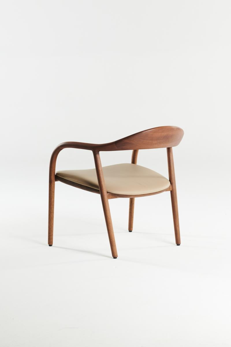 Artisan Neva Easy chair product foto zitting leder