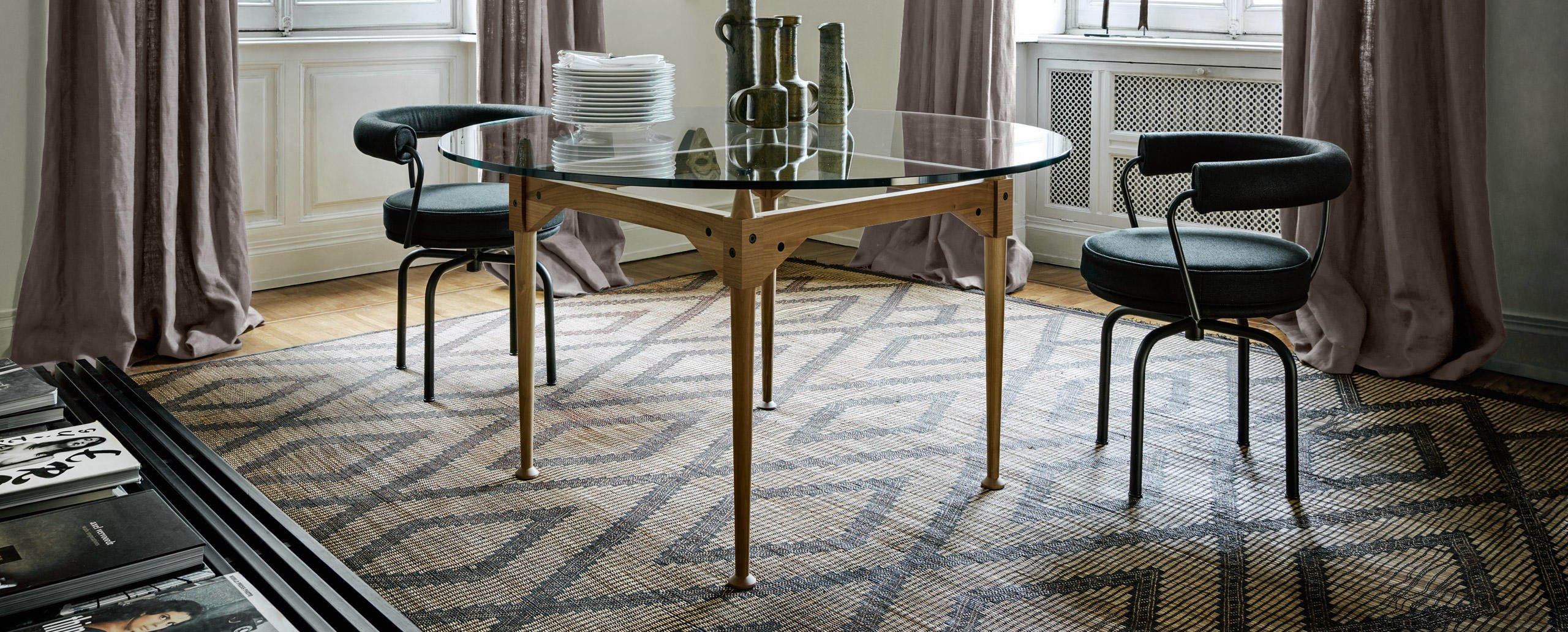 Cassina LC7