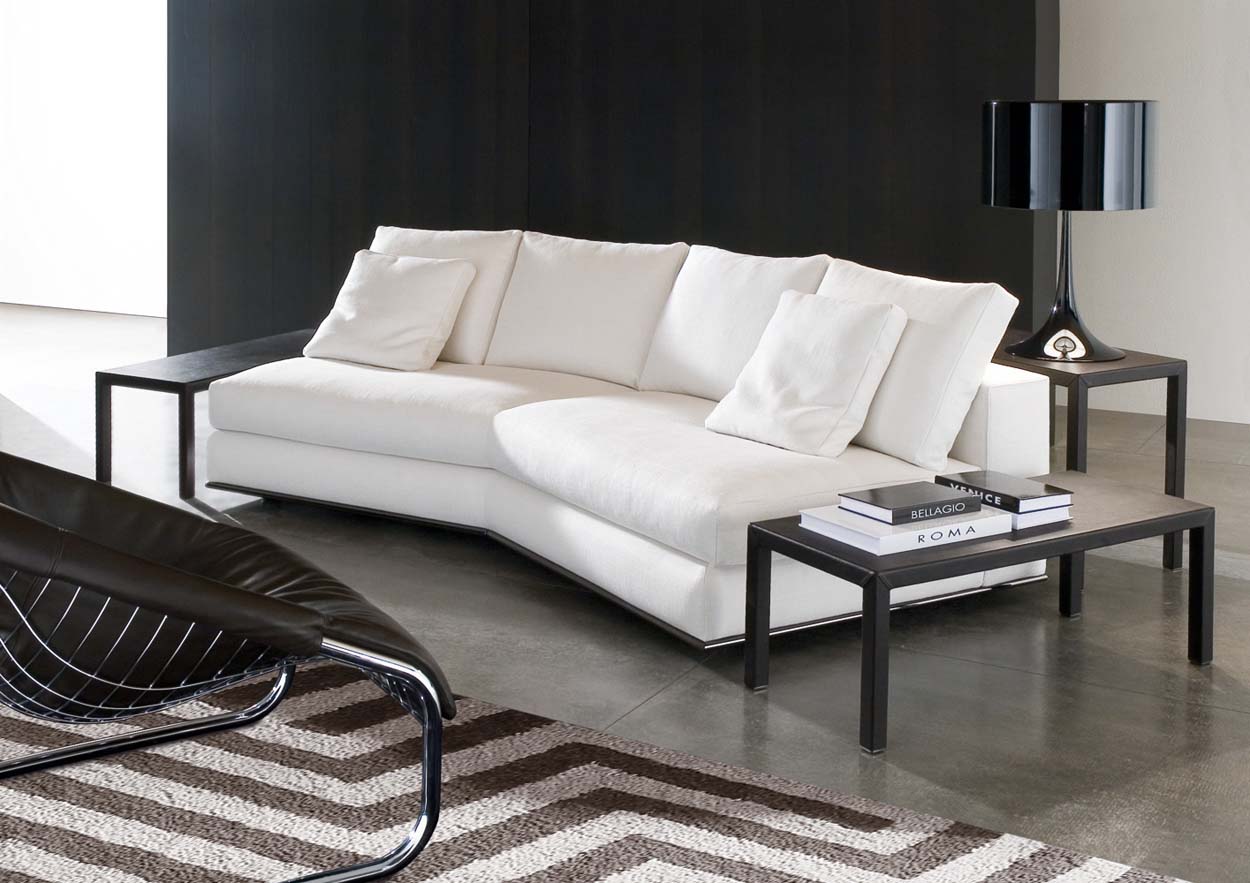 Minotti Hamilton bank