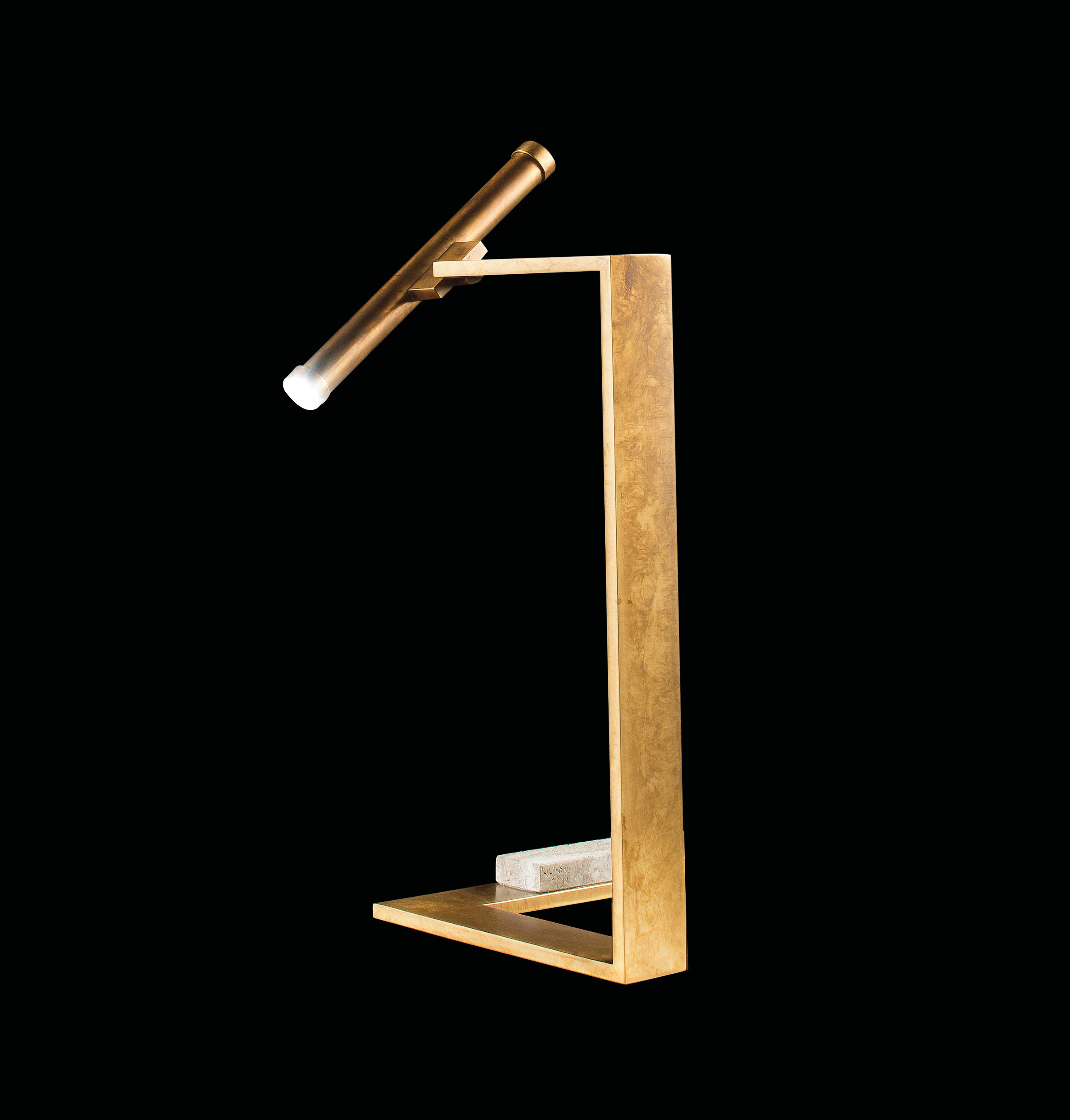 Henge Flat Table Lamp
