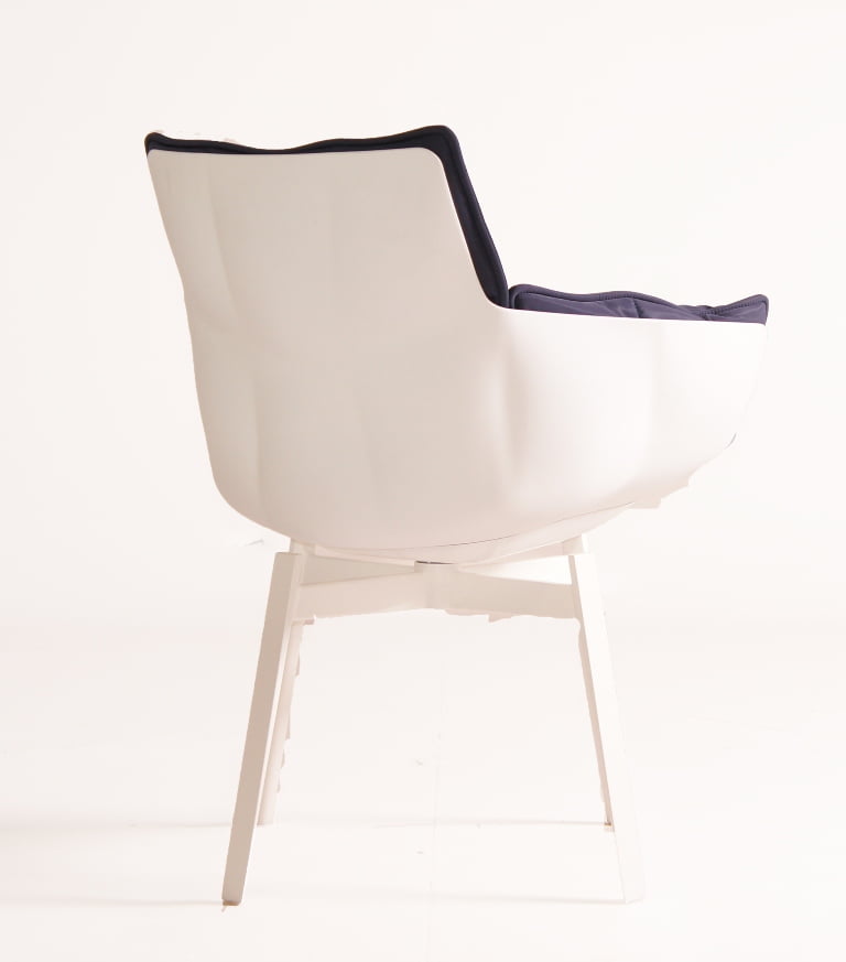 B&B Italia Husk product