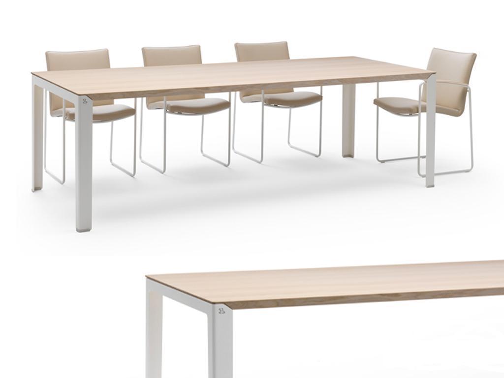 Leolux Kalia eettafel
