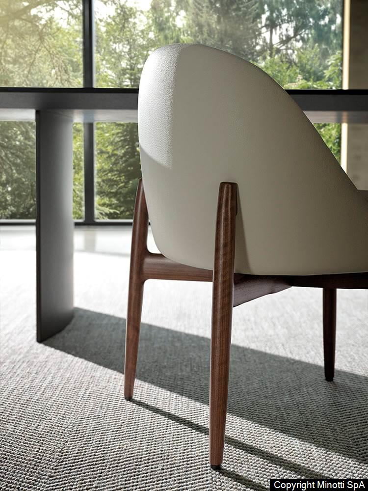 Minotti Sendai eetkamerstoel creme productfoto voor en achterkant