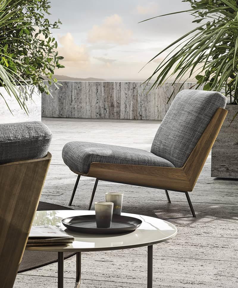 Minotti Daiki fauteuil outdoor Van der Donk interieur