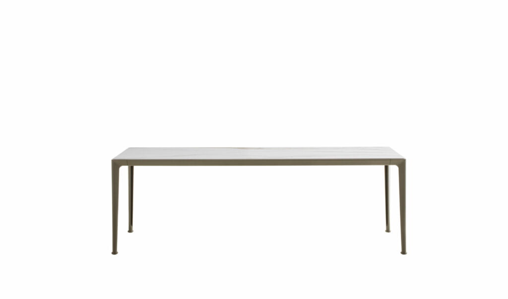 B&B Italia Mirto outdoor tafel