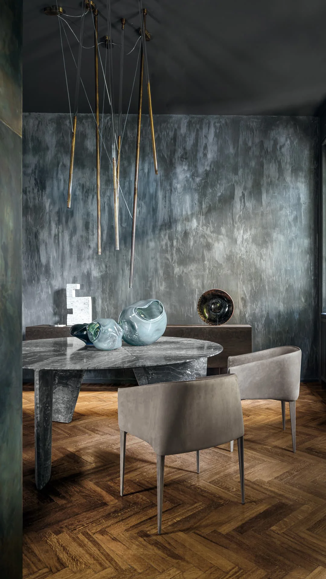 Henge Synapses tafel sfeerfoto met stoelen