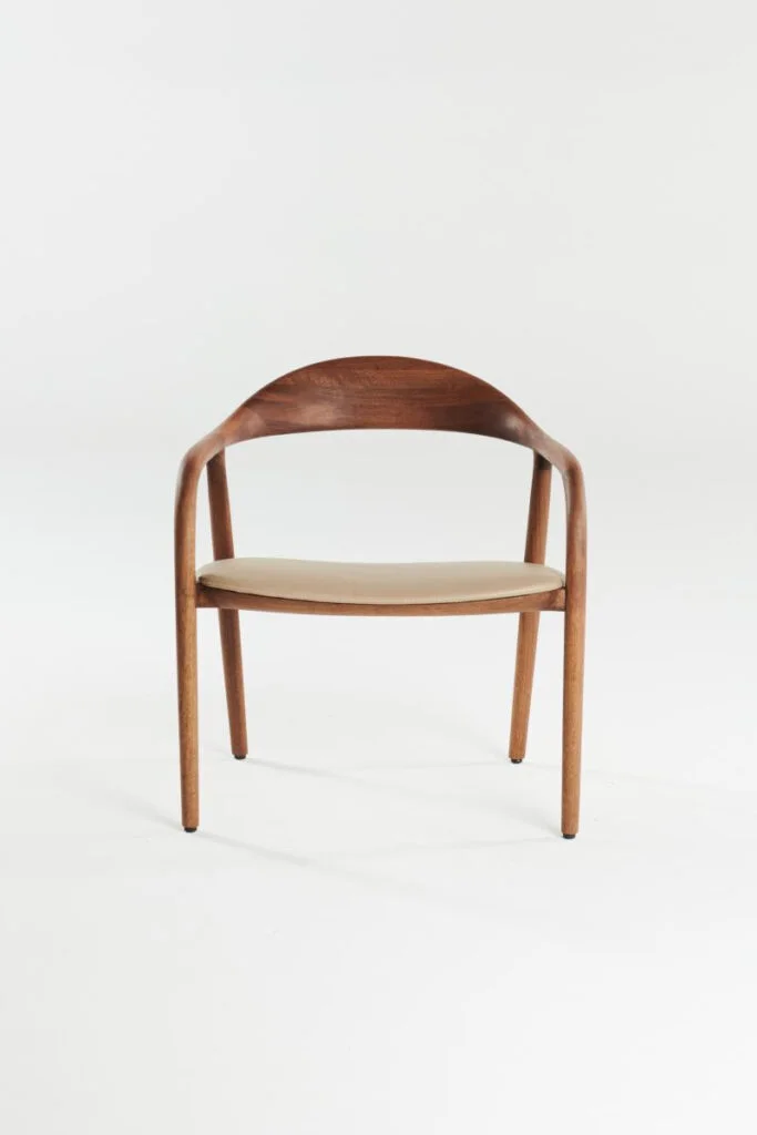 Artisan Neva Easy chair product foto zitting hout