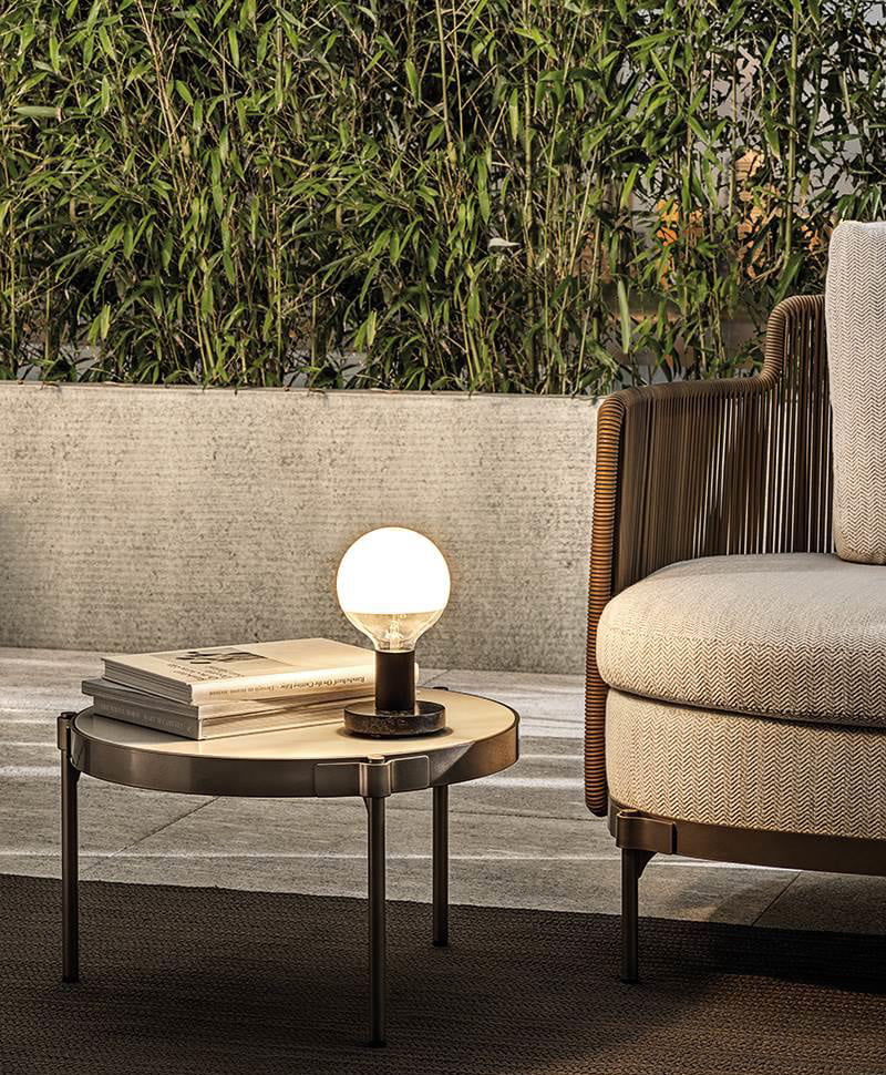 Minotti Tape outdoor tafel