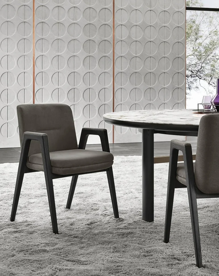 Minotti Lance