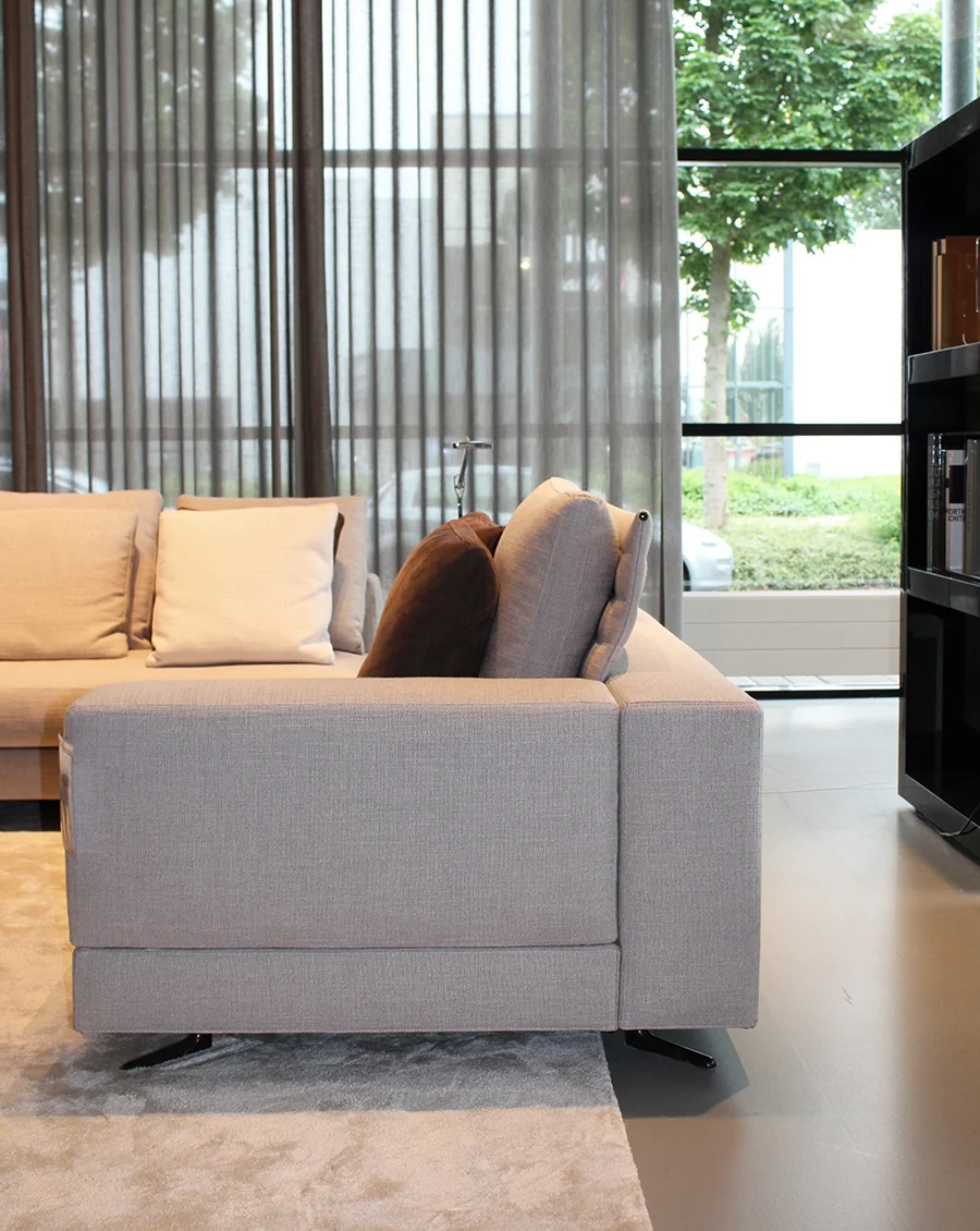Minotti White