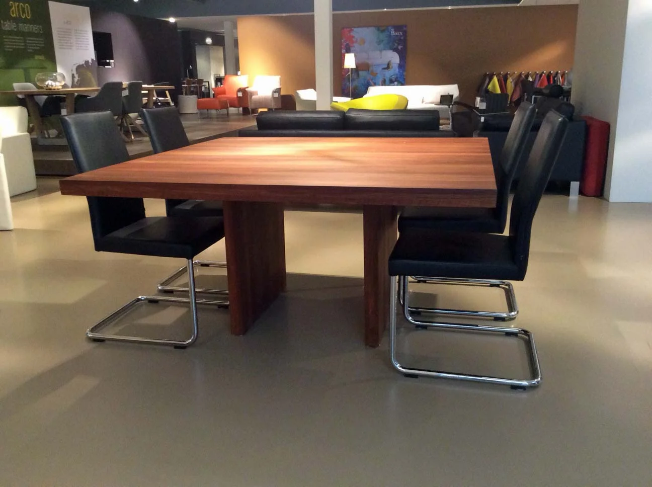 Sapura design tafel sfeerbeeld