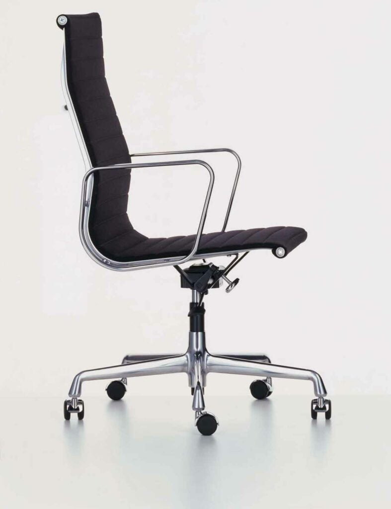 Vitra Aluminium Group EA117, EA119