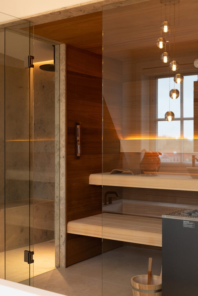 Interieur project sfeerfoto sauna Bocci lamp glas