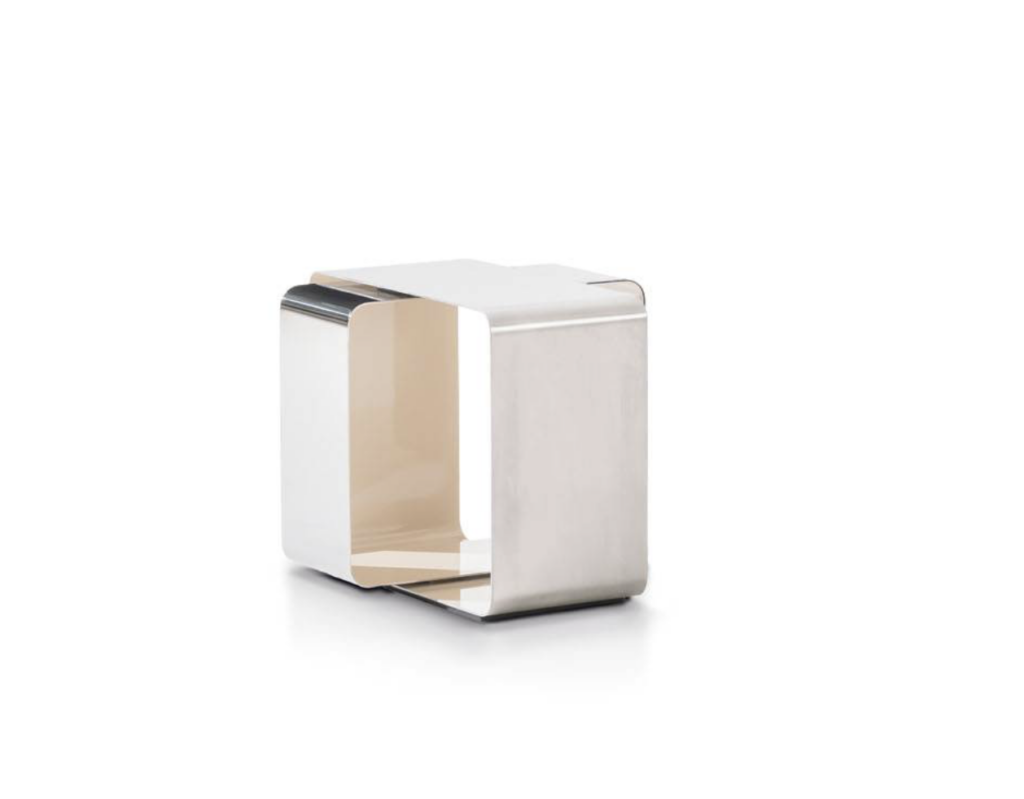 Minotti Nastro bijzettafel productfoto