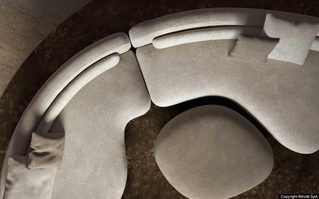 Minotti Bézier bank interieur sfeerfoto bovenaanzicht Studio MK27 Marcio Kogan lichte bekleding