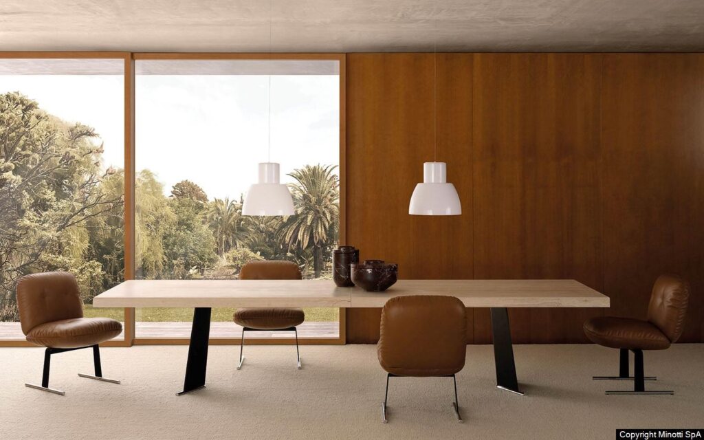 Minotti Libra eetkamerstoelen en tafel eetkamer interieur sfeerfoto Giampiero Tagliaferri