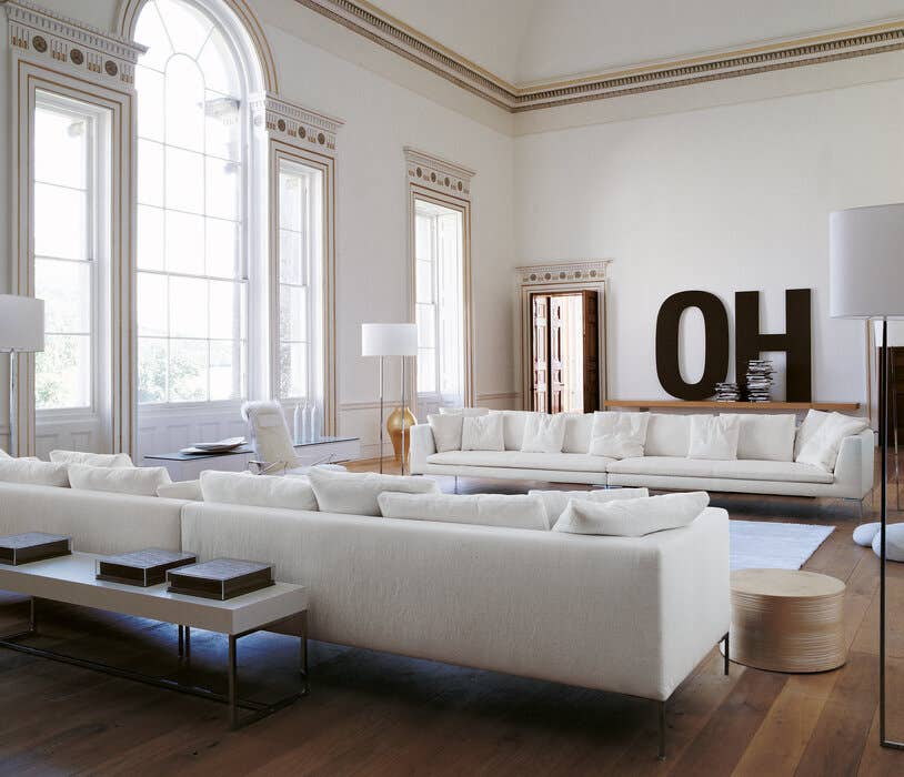 B&B Italia Charles Large bank interieur sfeerfoto lichte bekleding