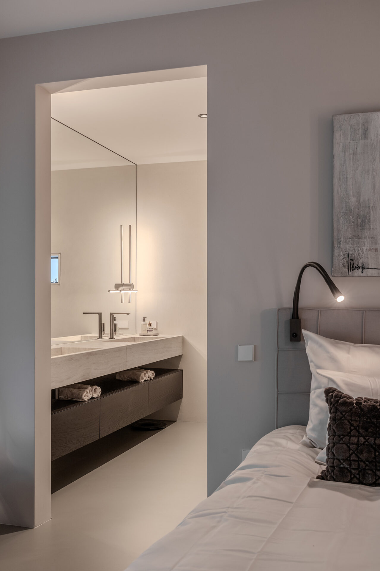 Interieuradvies Van der Donk interieur slaapkamer badkamer ensuite travertin