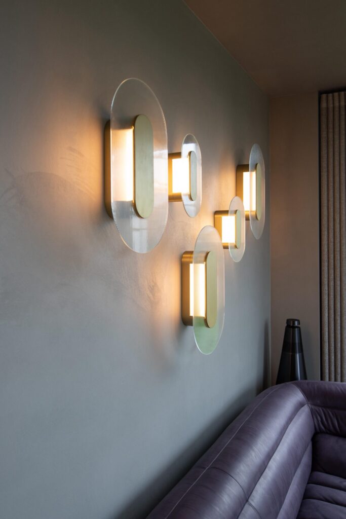 Interieuradvies Van der Donk interieur Boathouse Baxter wandlampen microquartz wand