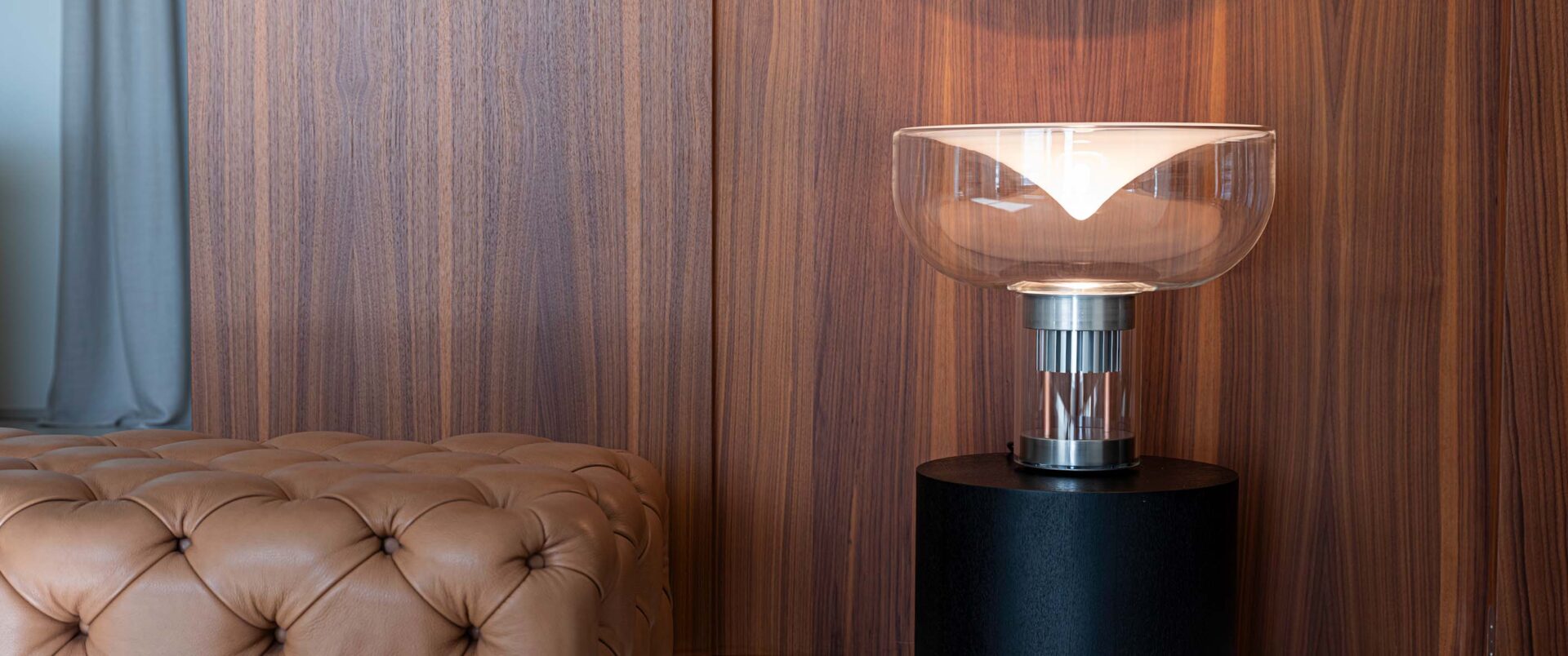 Leucos Aella T 45 Openworked interieur sfeerfoto tafellamp