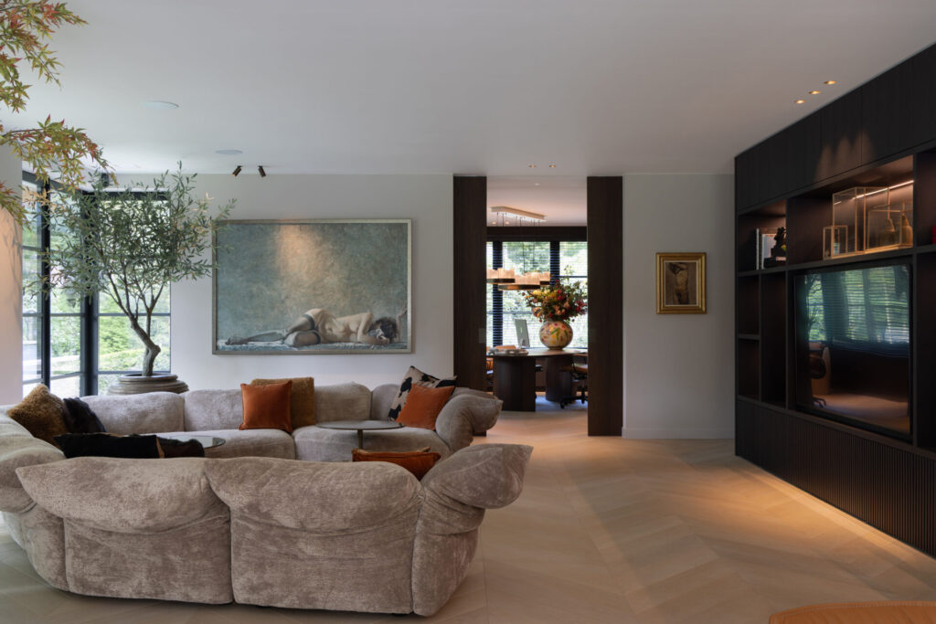 Interieuradvies Gooische Villa Standard sofa Edra Van der Donk interieur The art of Living