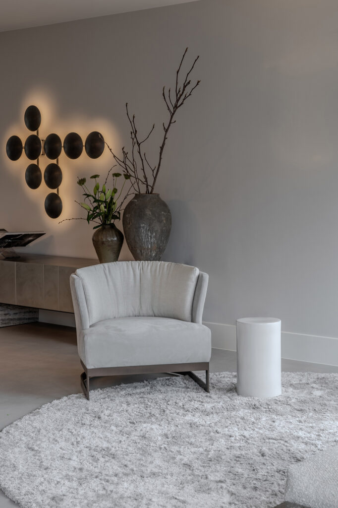 Interieuradvies Gorinchem Van der Donk interieur Henge Wallclips fauteuil Linteloo